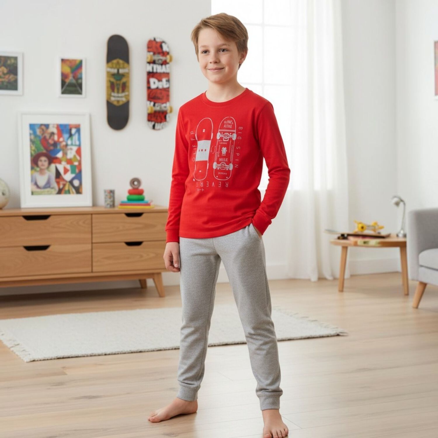 Pijama Ni&ntilde;o Algod&oacute;n Estampado Skate Rojo image number 0.0