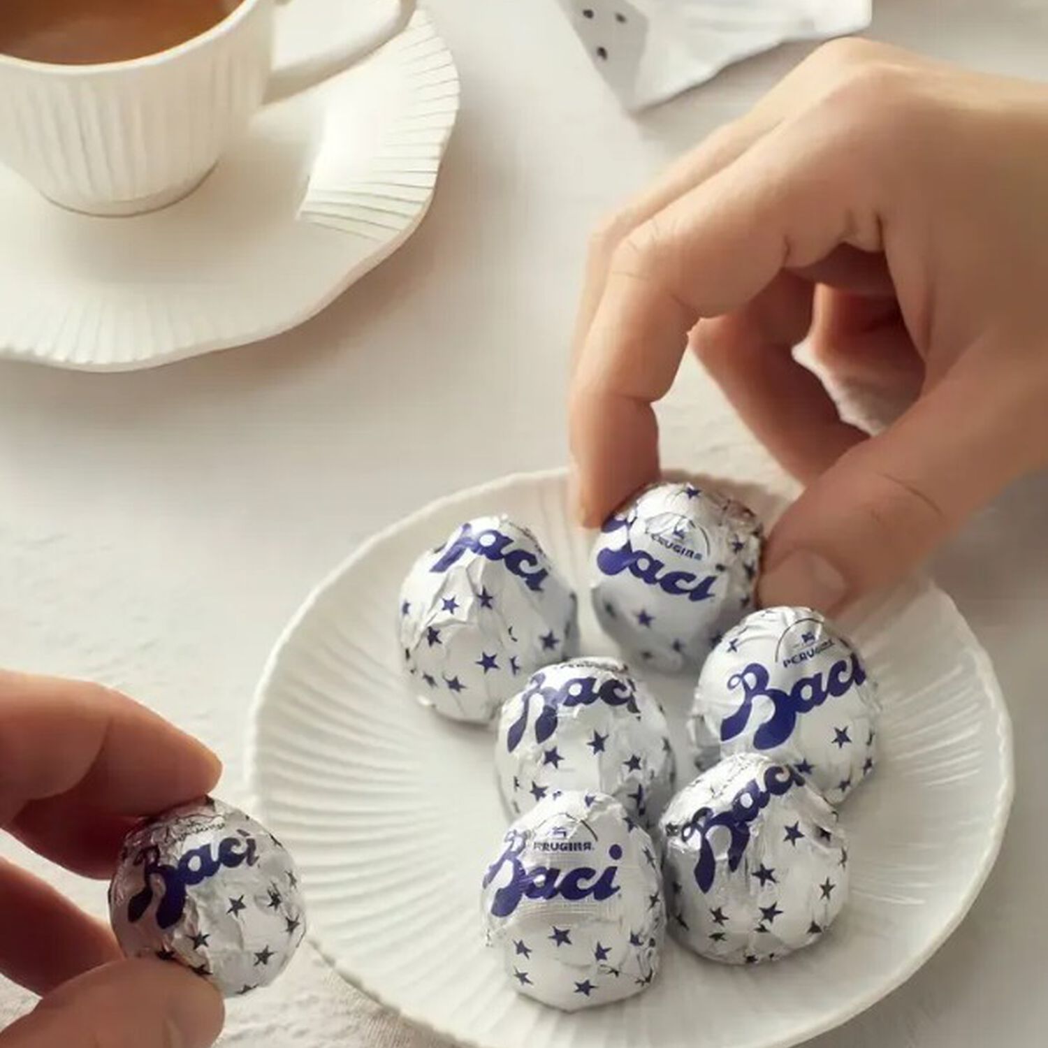 Bombones Baci Perugina Milk 175g 14 Un image number 2.0