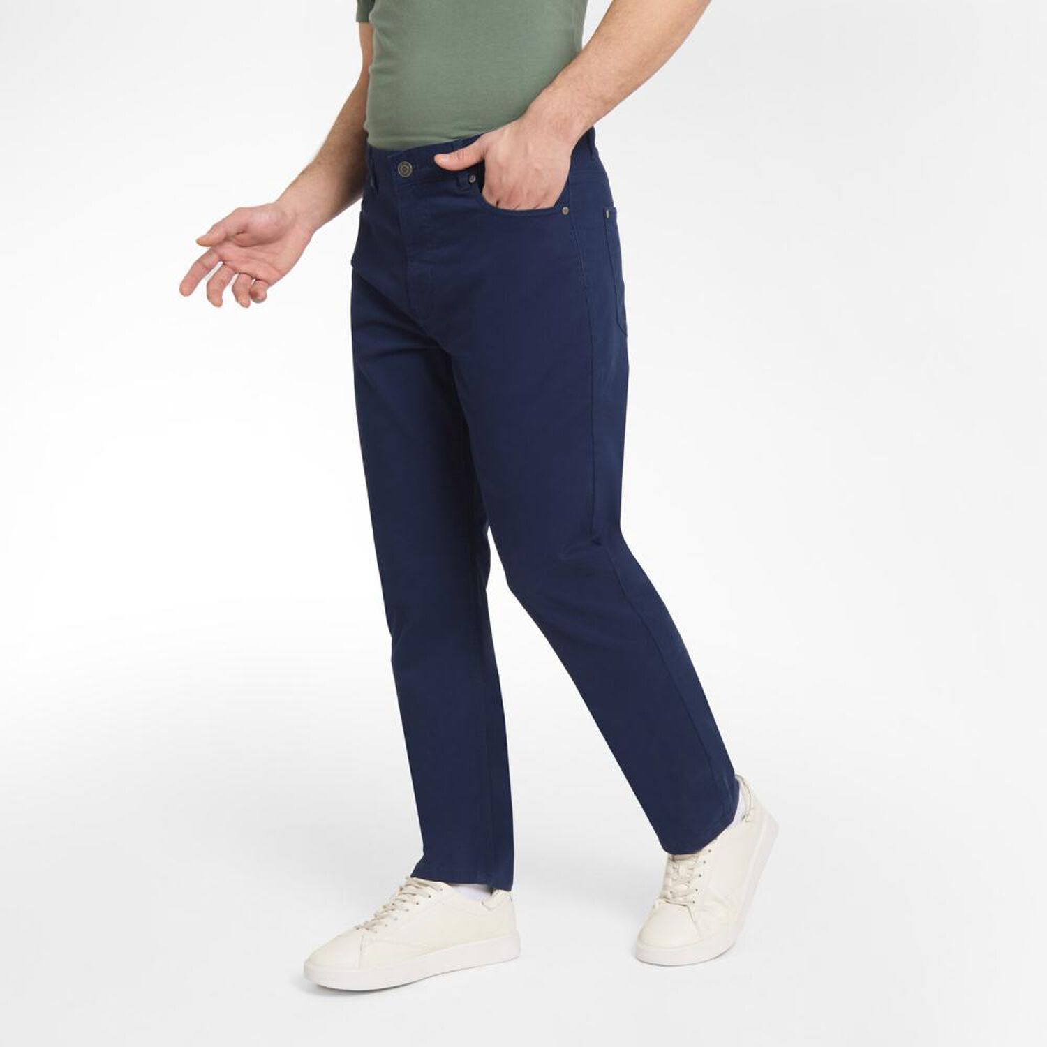 Pantal&oacute;n Liso Tiro Medio Slim Fit Hombre Az Black image number 2.0