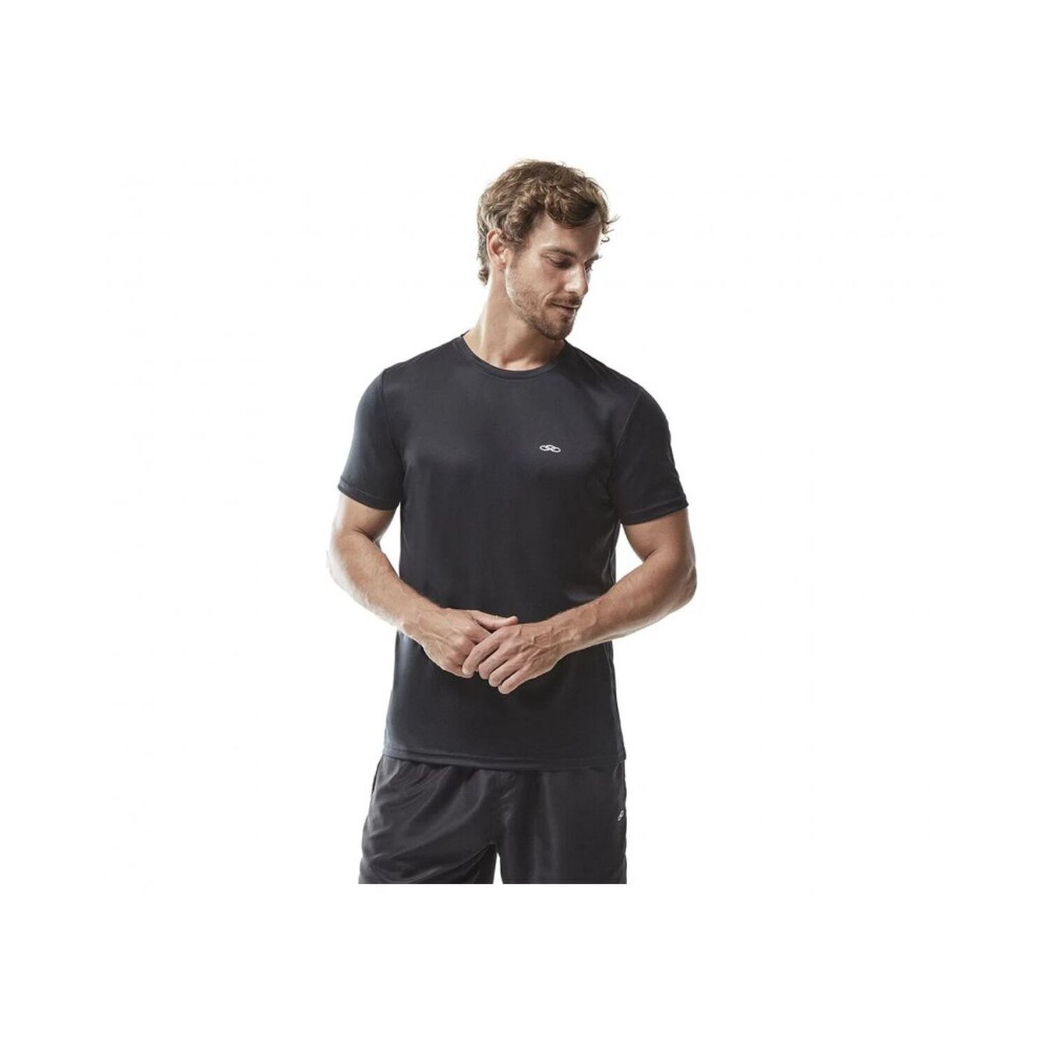 Polera Essential Negro Olympikus image number 0.0
