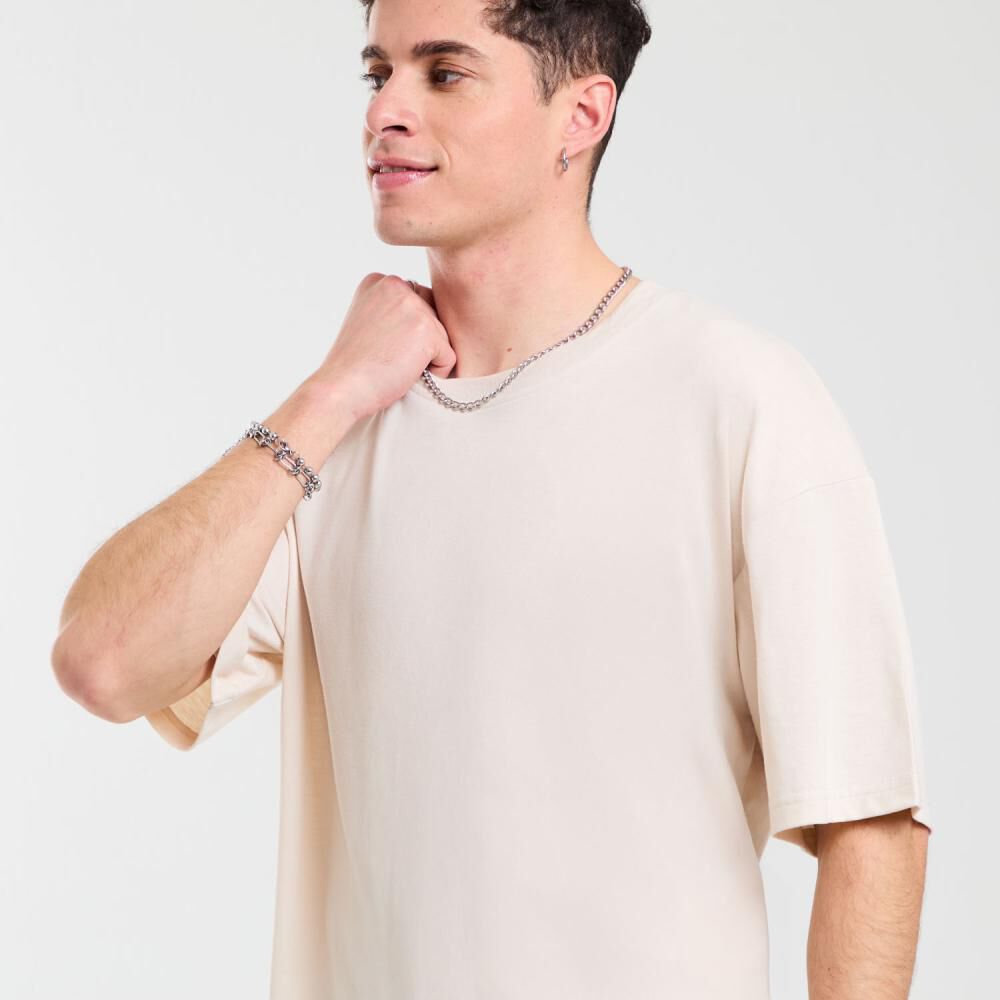 Polera Oversize Manga Corta Cuello Redondo Hombre Skuad image number 4.0
