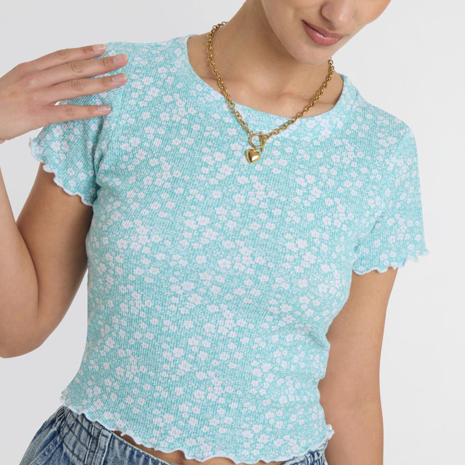 Polera Crop Micro Pint Manga Corta Cuello Redondo Mujer Freedom image number 4.0