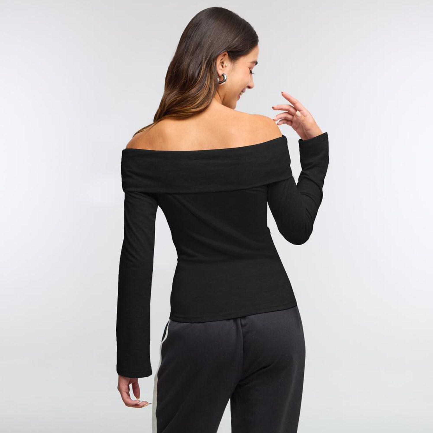 Polera Hombros Descubiertos Manga Larga Cuello Recto Mujer Freedom image number 1.0