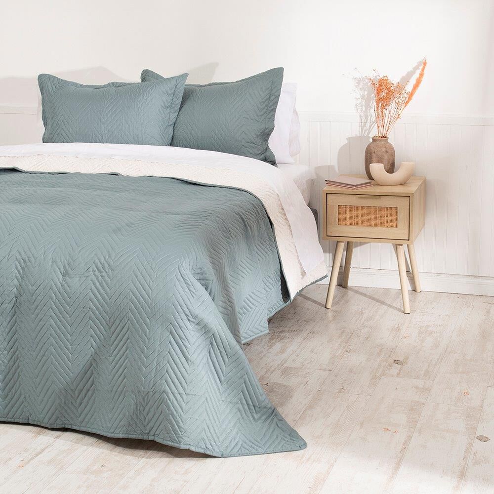 Quilt Sherpa Liso 1.5 Plazas Verde image number 3.0