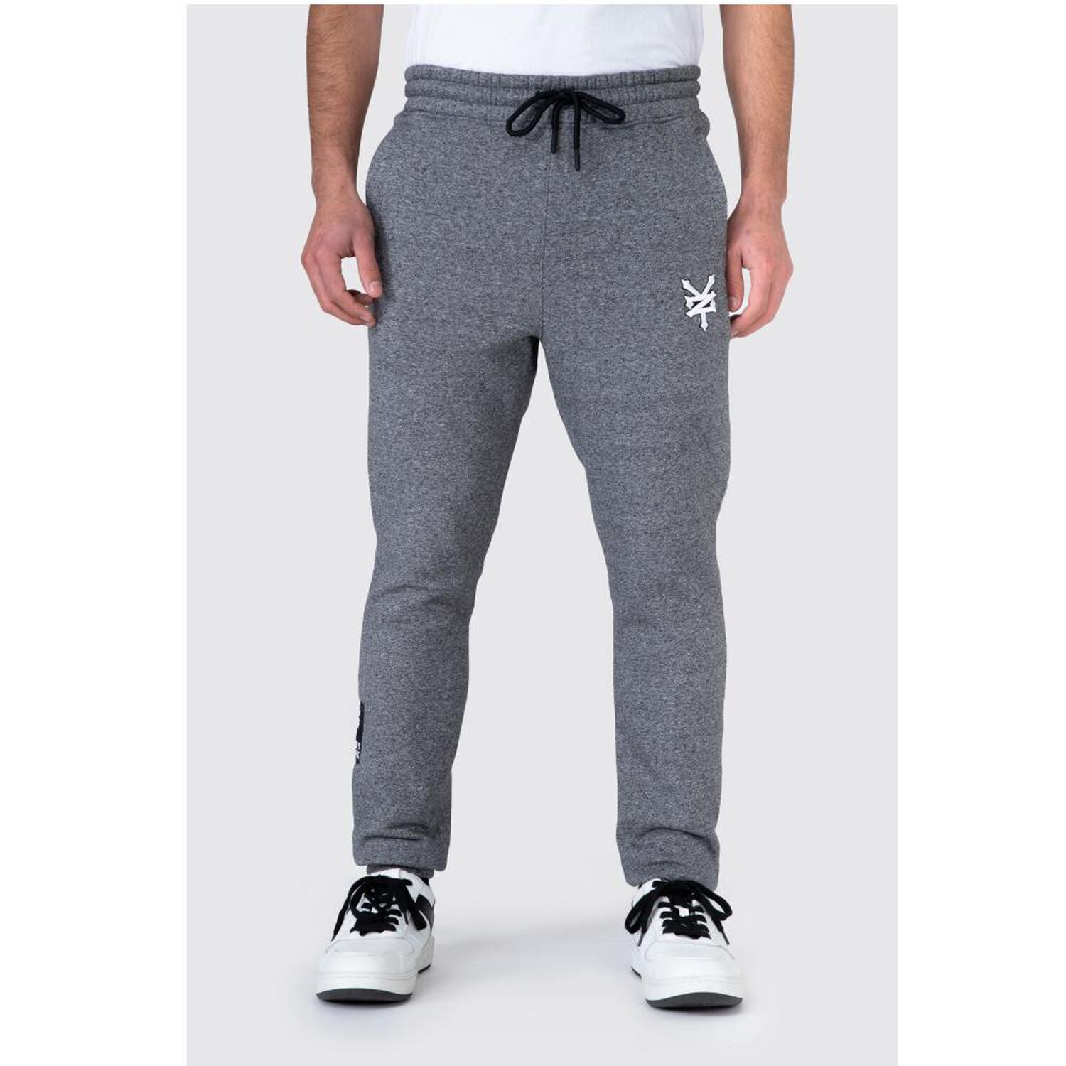 Jogger Liso Pretina El&aacute;sticada Tiro Medio Regular Hombre Zoo York image number 0.0