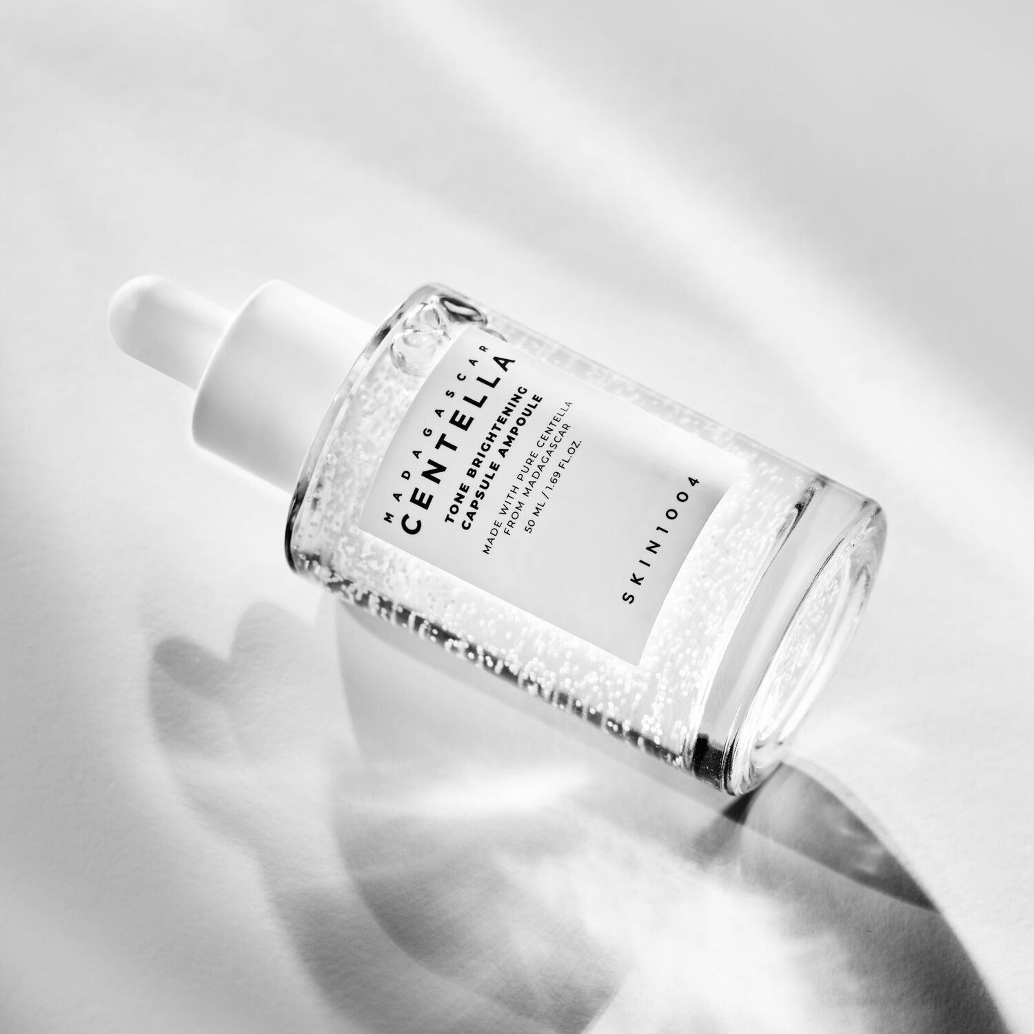 Mc Tone Brightening Capampoule50ml image number 2.0