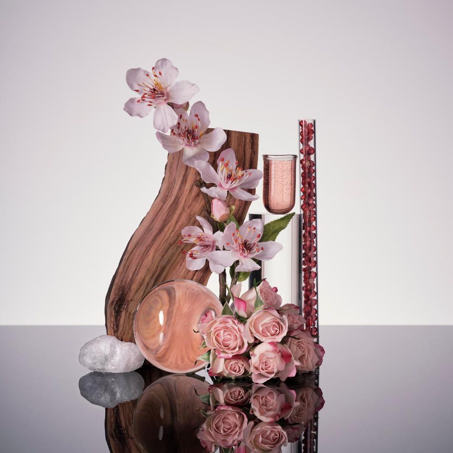 Perfume Mujer 212 Vip Ros&eacute; Carolina Herrera / 30 Ml / Eau De Parfum image number 3.0