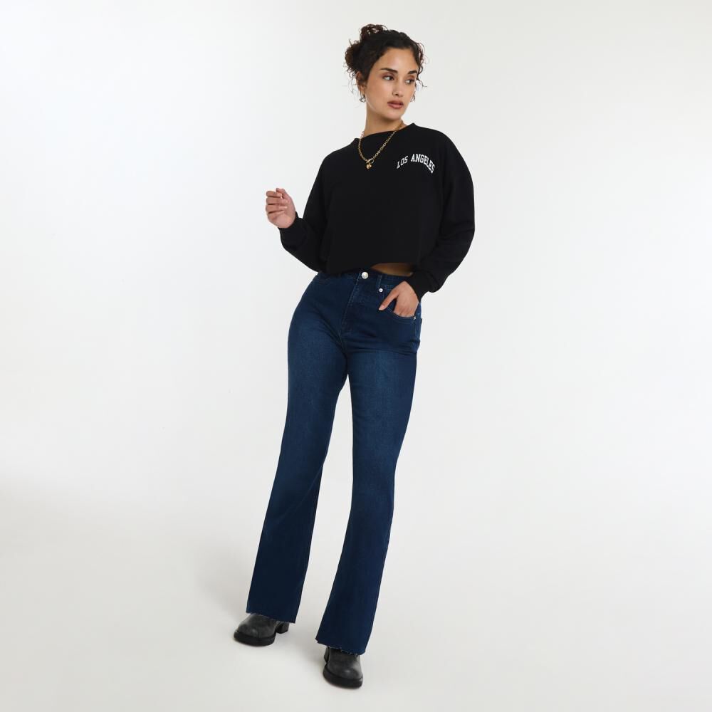 Jeans Flare Con Focalizado Tiro Medio Flare Mujer Freedom image number 1.0