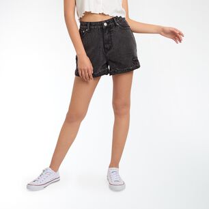 Short Basta Desflecada Tiro Alto Mom Mujer Freedom