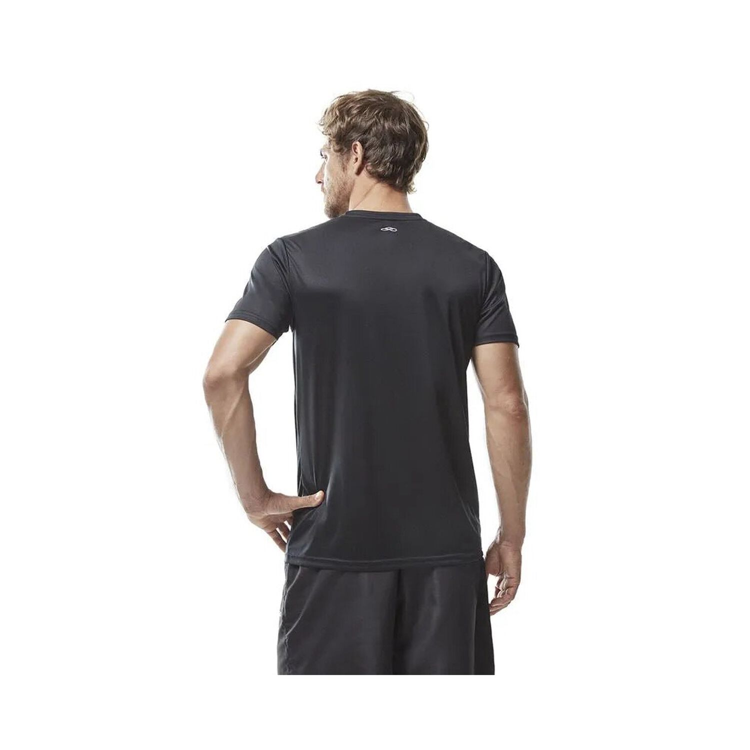 Polera Essential Negro Olympikus image number 1.0