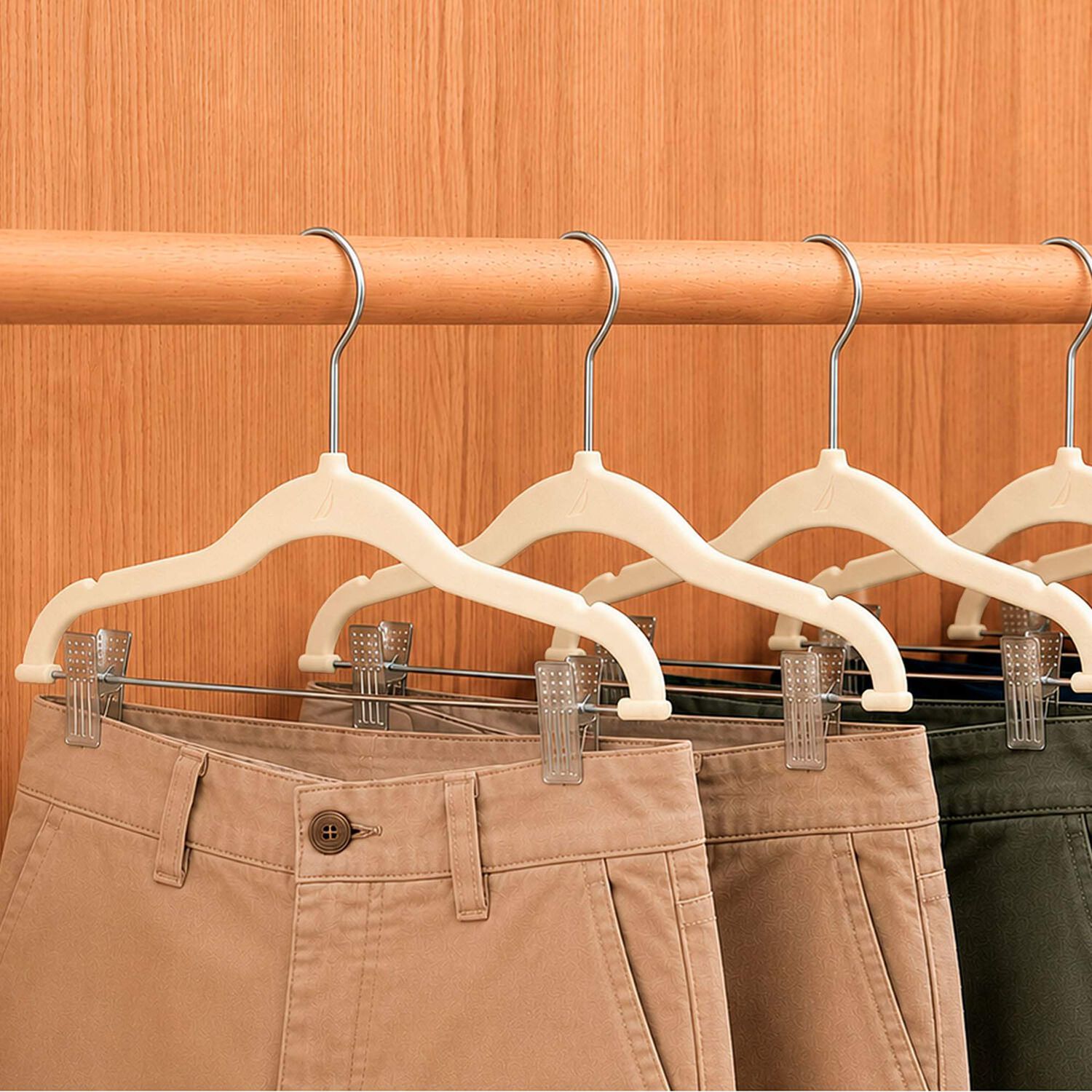 Colgadores De Ropa Con Clip Pack 6 Beige Antideslizantes Nautica Home image number 0.0