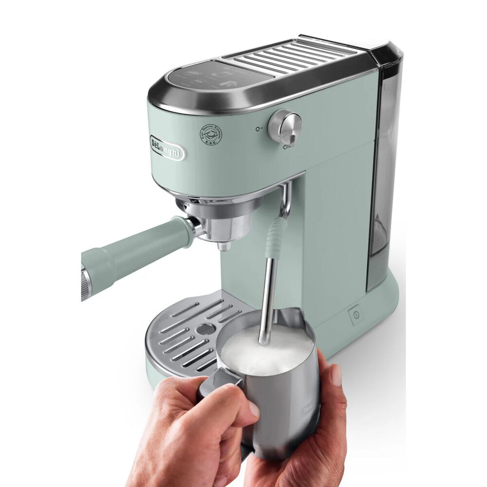 Cafetera Delonghi Dedica Duo Latteart Cold Brew Pistacho image number 9.0