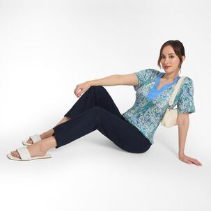Polera Full Print Manga Corta Cuello V Con Aplicaci&oacute;n Mujer Lesage