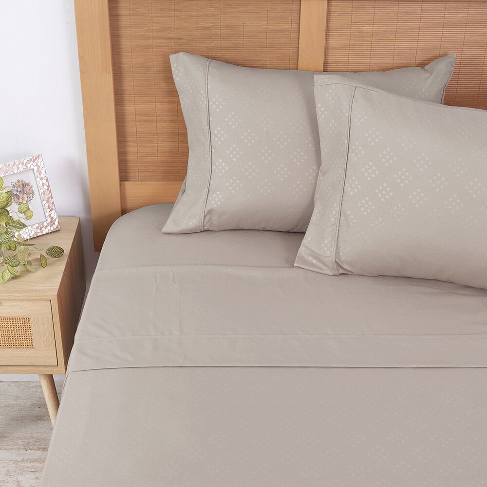 Sabana Estampada Plumetti Embossed 2 P Arena image number 1.0