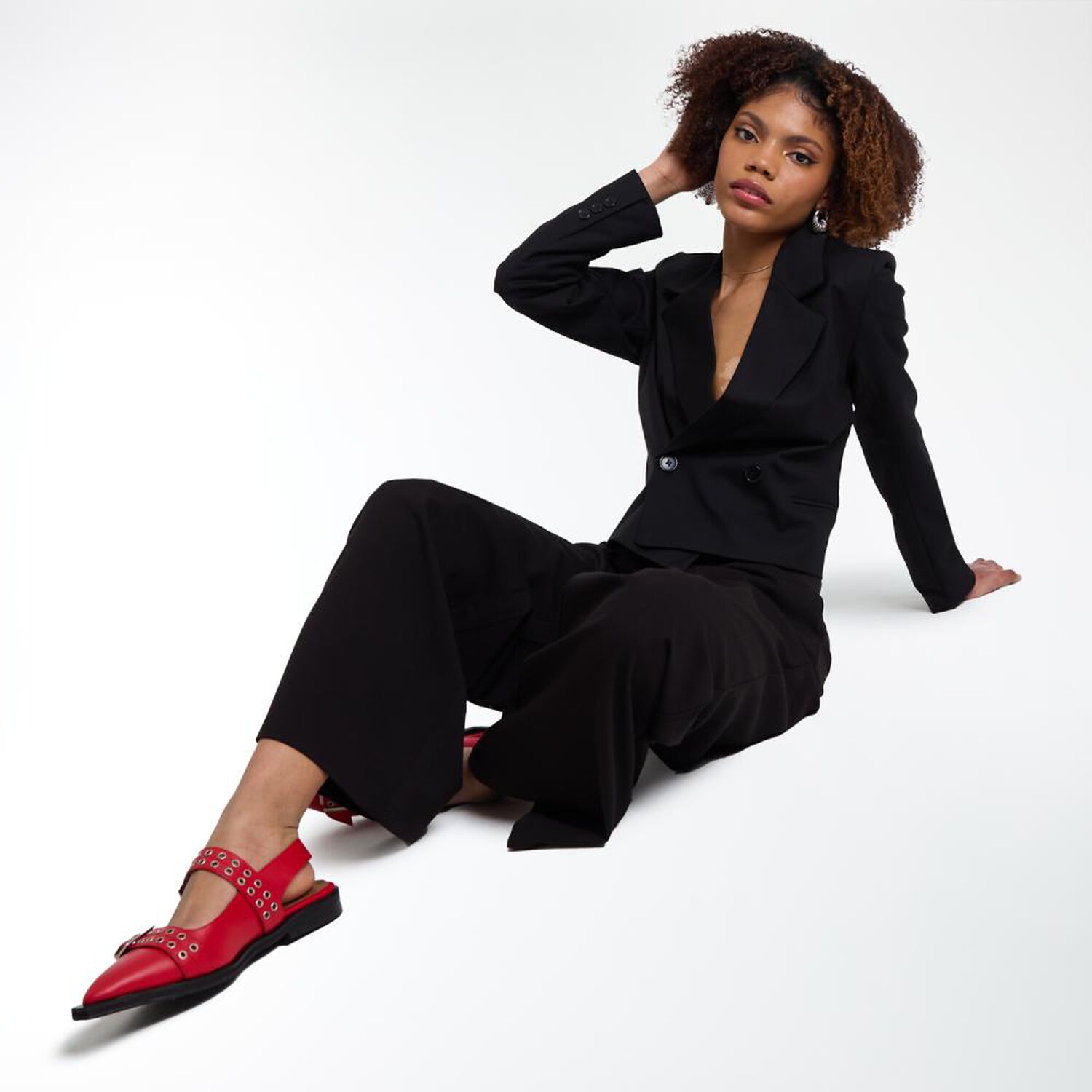 Blazer Corto Con Botones Cuello Solapa Mujer Rolly Go image number 1.0