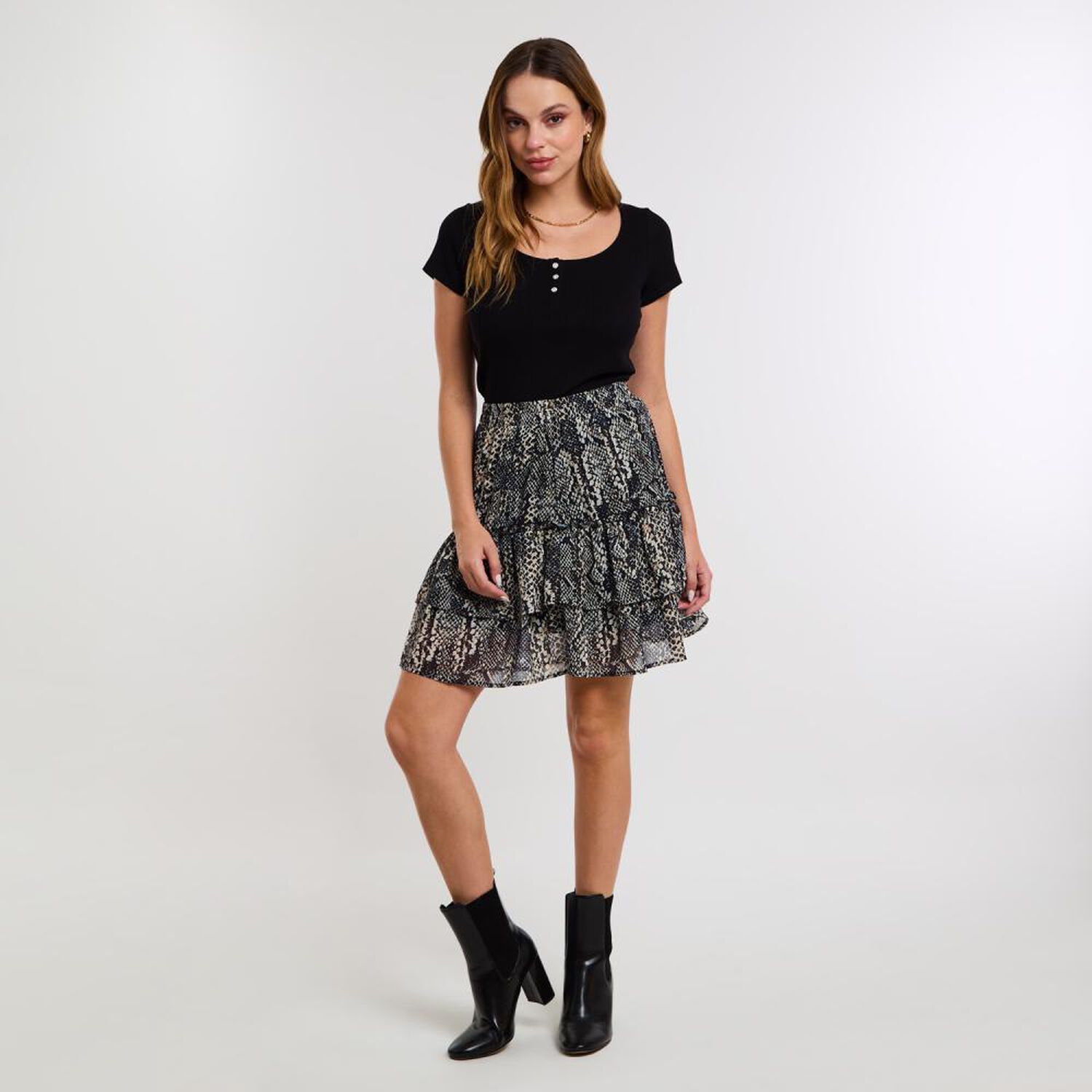 Falda Full Print Doble Ruffle Tiro Medio Regular Mujer Kimera image number 1.0