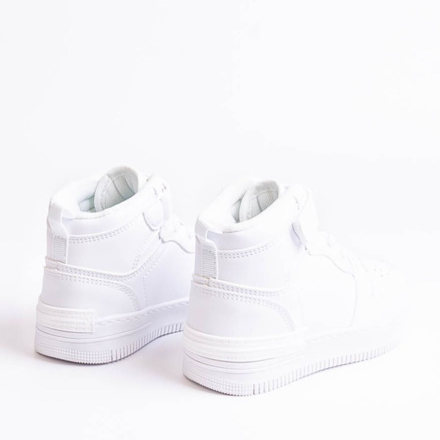 Zapatilla Urbana Unisex Blanco Escolar image number 3.0