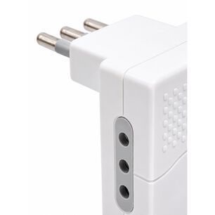 Adaptador Triple Salvaespacio 10a Blanco Halux.