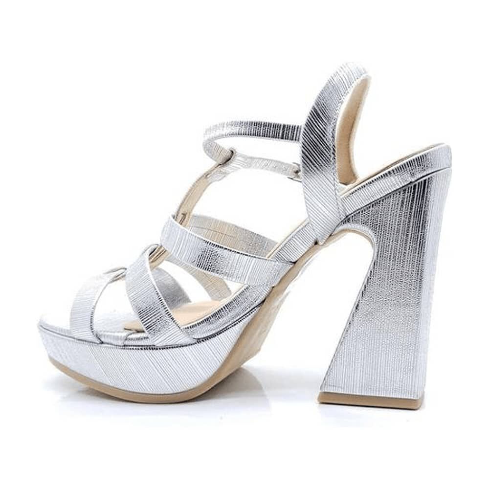 Sandalia Mujer Plata Cristine Piccadilly image number 2.0