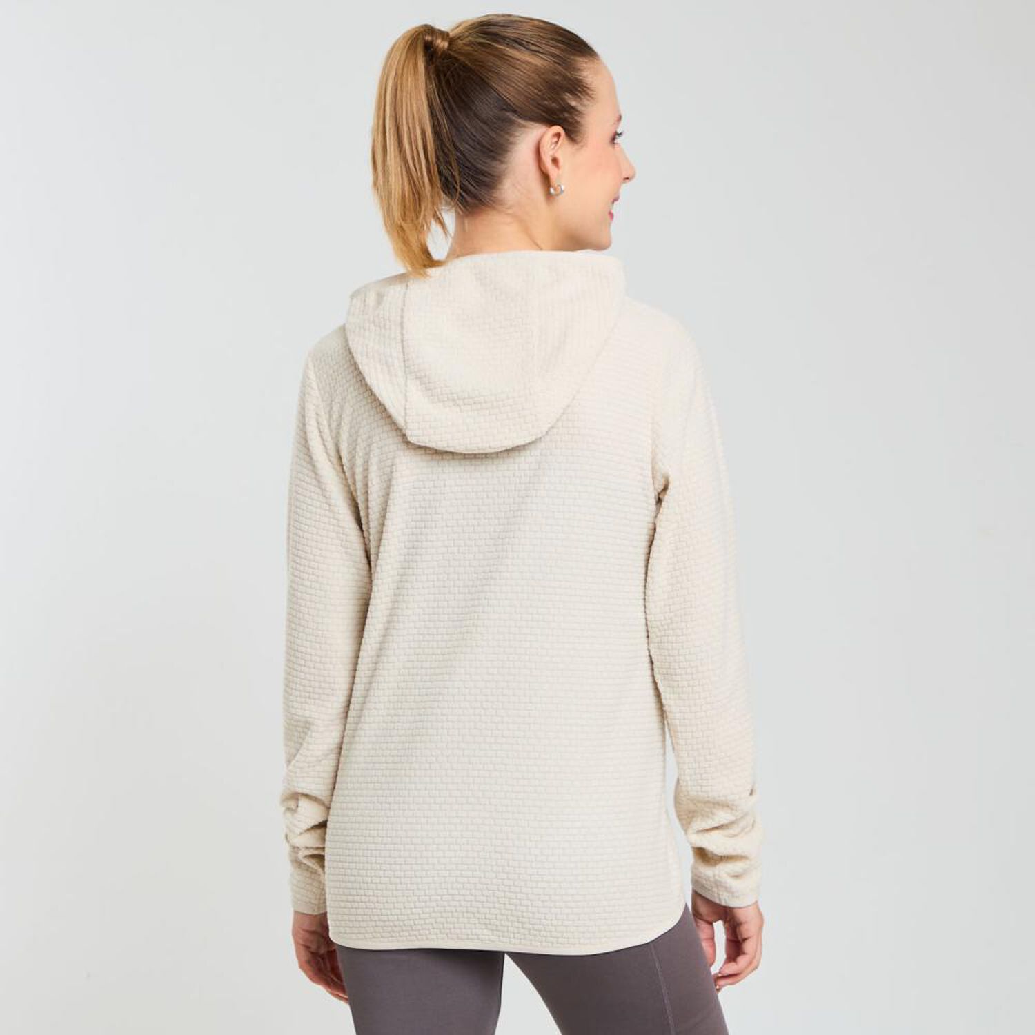 Poler&oacute;n Deportivo Waffle Cuello Alto Con Capucha Mujer Wetland image number 3.0