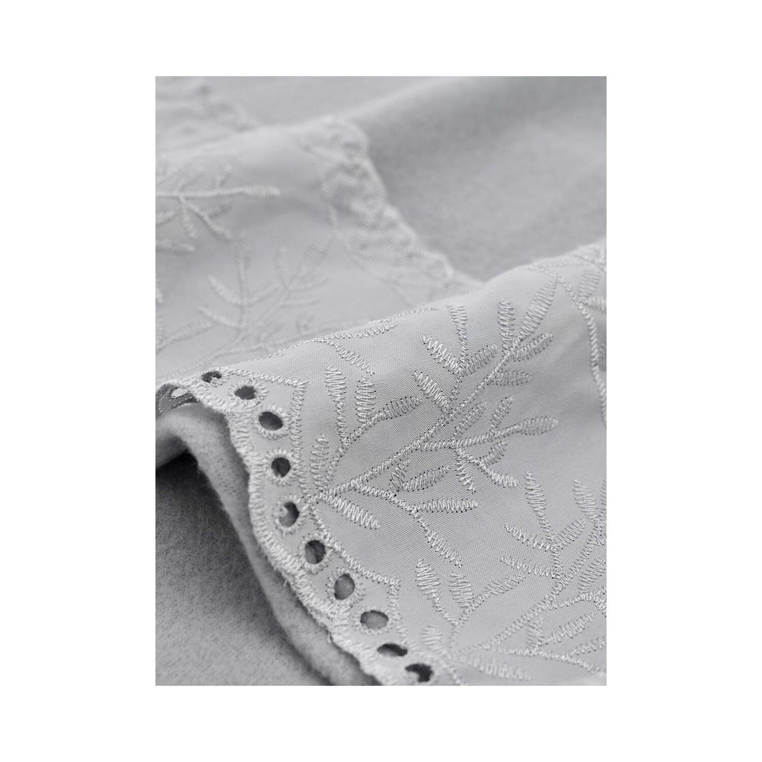 Sabana Andes Polar Broderie Gris 1.5 Plaza image number 3.0