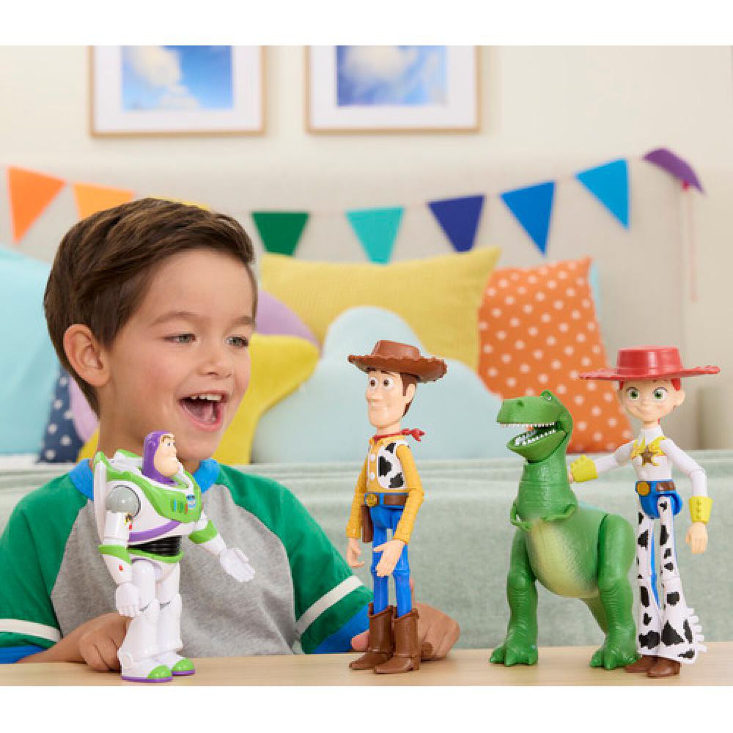Figura De Acci&oacute;n Toy Story Buzz Ts5 7" image number 6.0