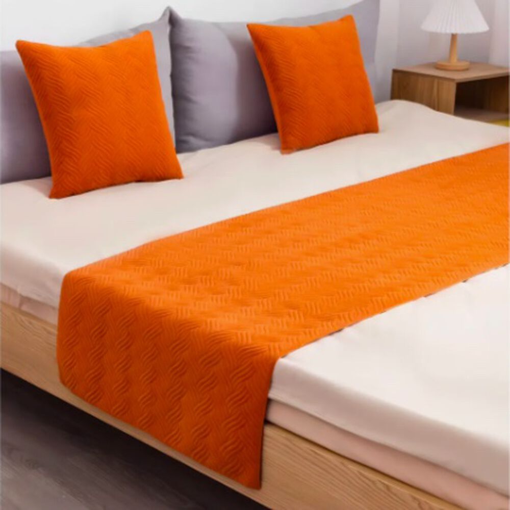 Piecera De Cama Plush Con 2 Fundas Colores Color Terracota image number 0.0