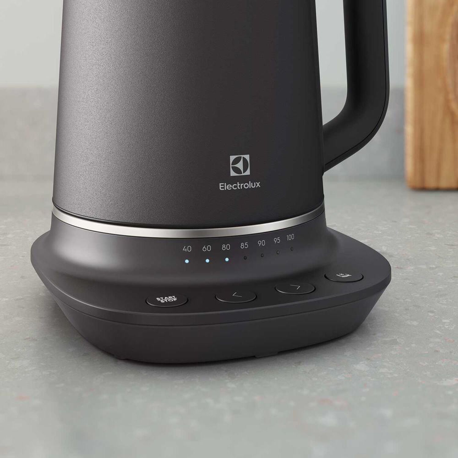 Hervidor Electrolux Ekp70 / 1,7 Litros / 2000 W image number 3.0
