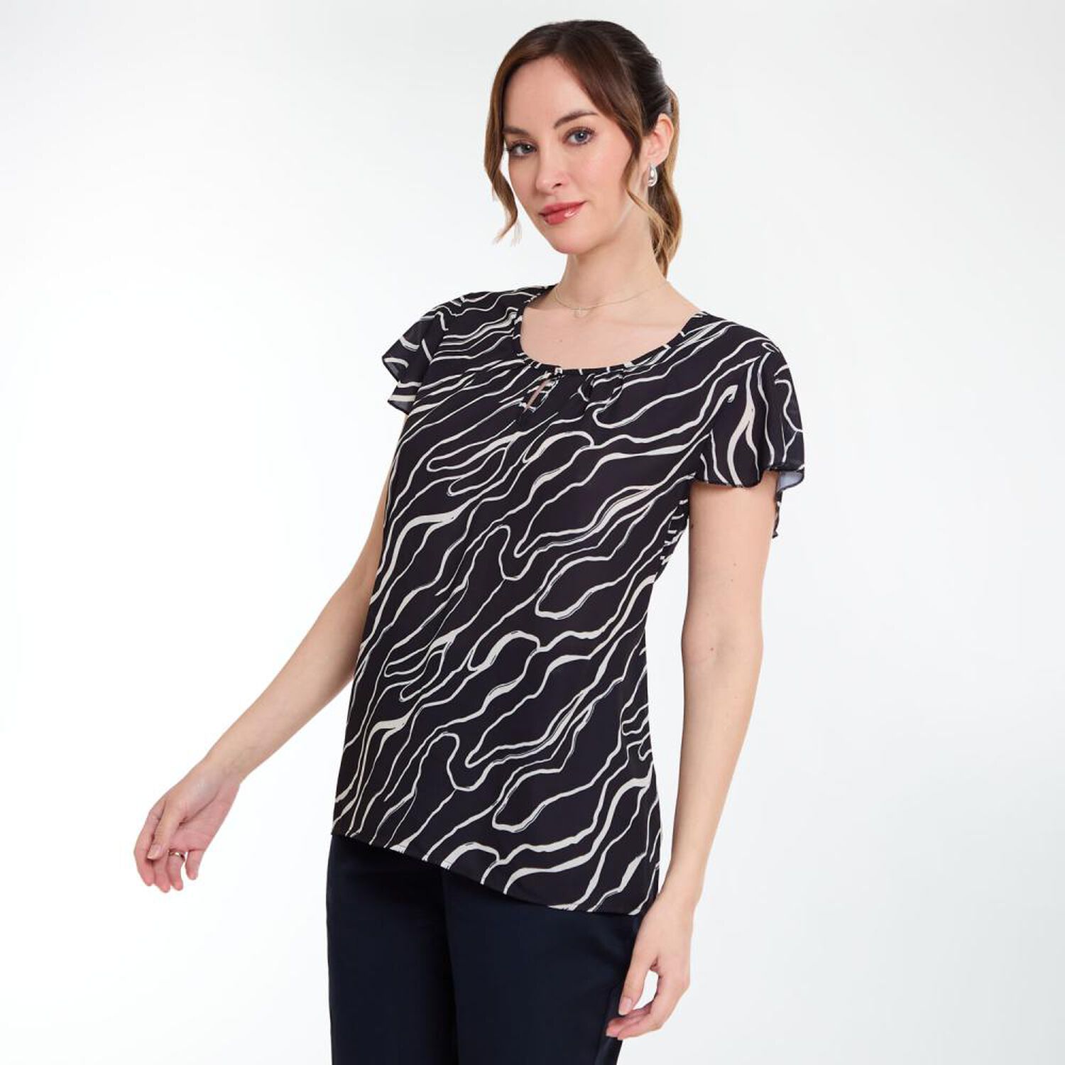 Blusa Full Print Sin Mangas Con Vuelos Cuello Redondo Mujer Lesage image number 2.0