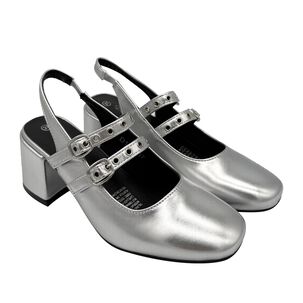 Zapato Para Mujer Con Correas Plateado Danicolle