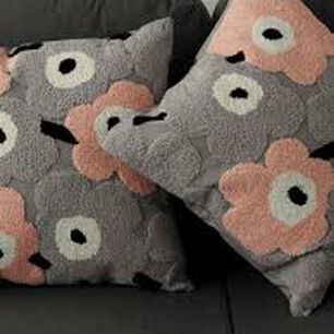 Set De 2 Cojines Bordados De Flor
