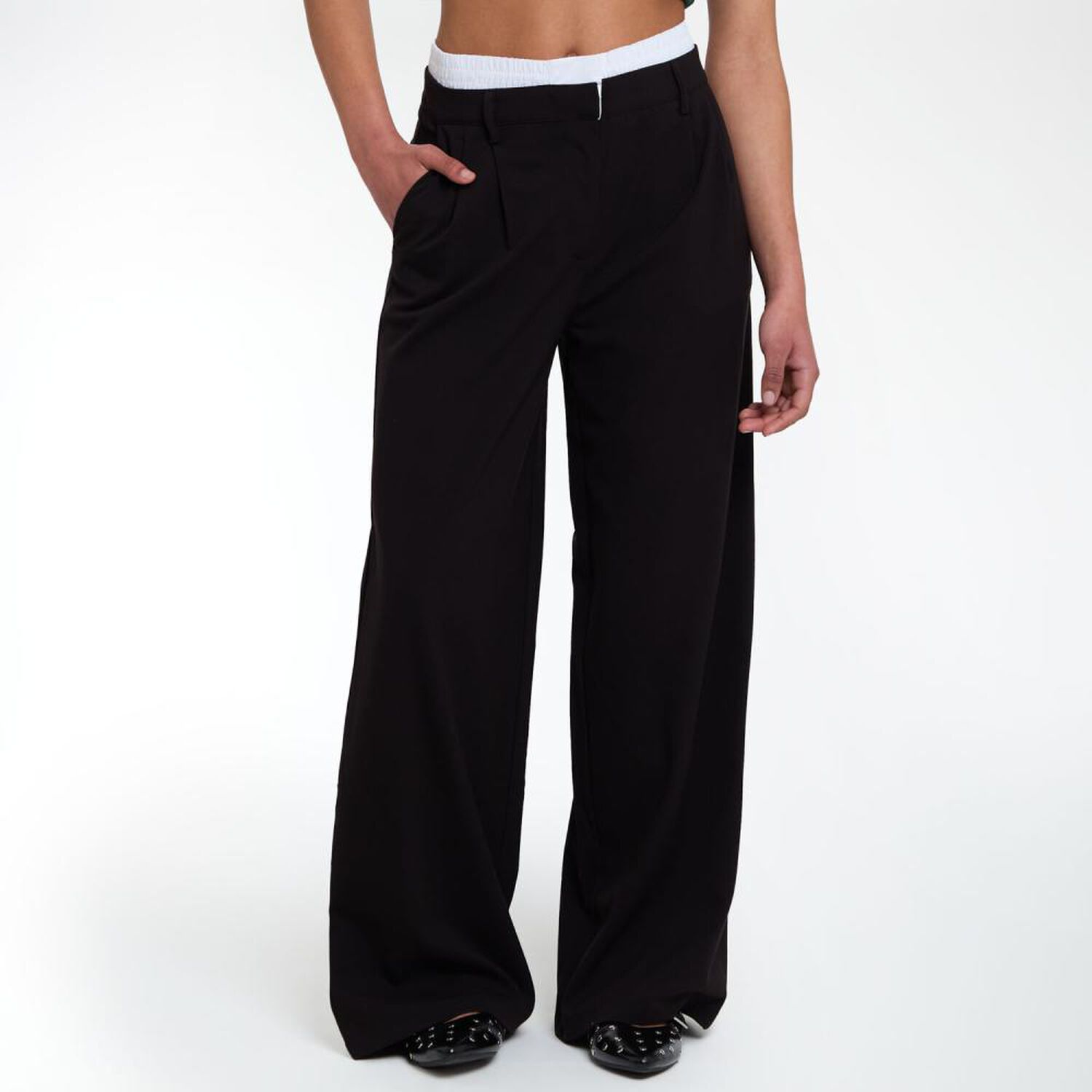 Pantal&oacute;n Sastrero Doble Pretina Tiro Medio Relax Mujer Rolly Go image number 0.0