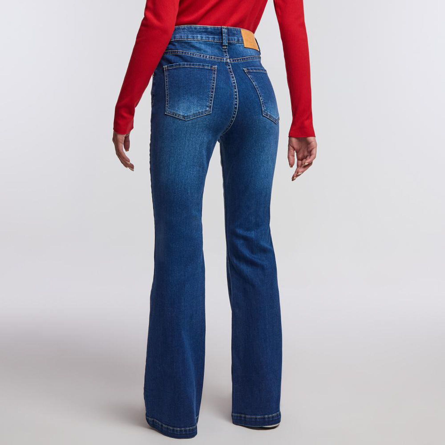Jeans Tiro Medio Flare Mujer Freedom image number 3.0