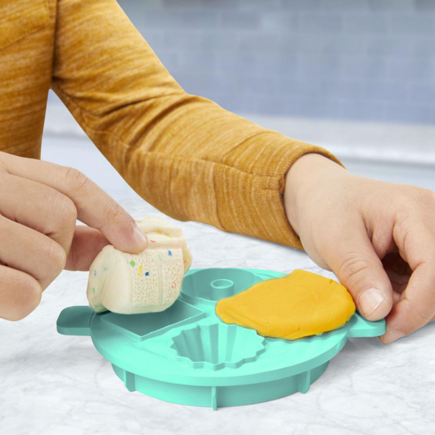 Juegos Play-doh Kitchen Creations image number 5.0