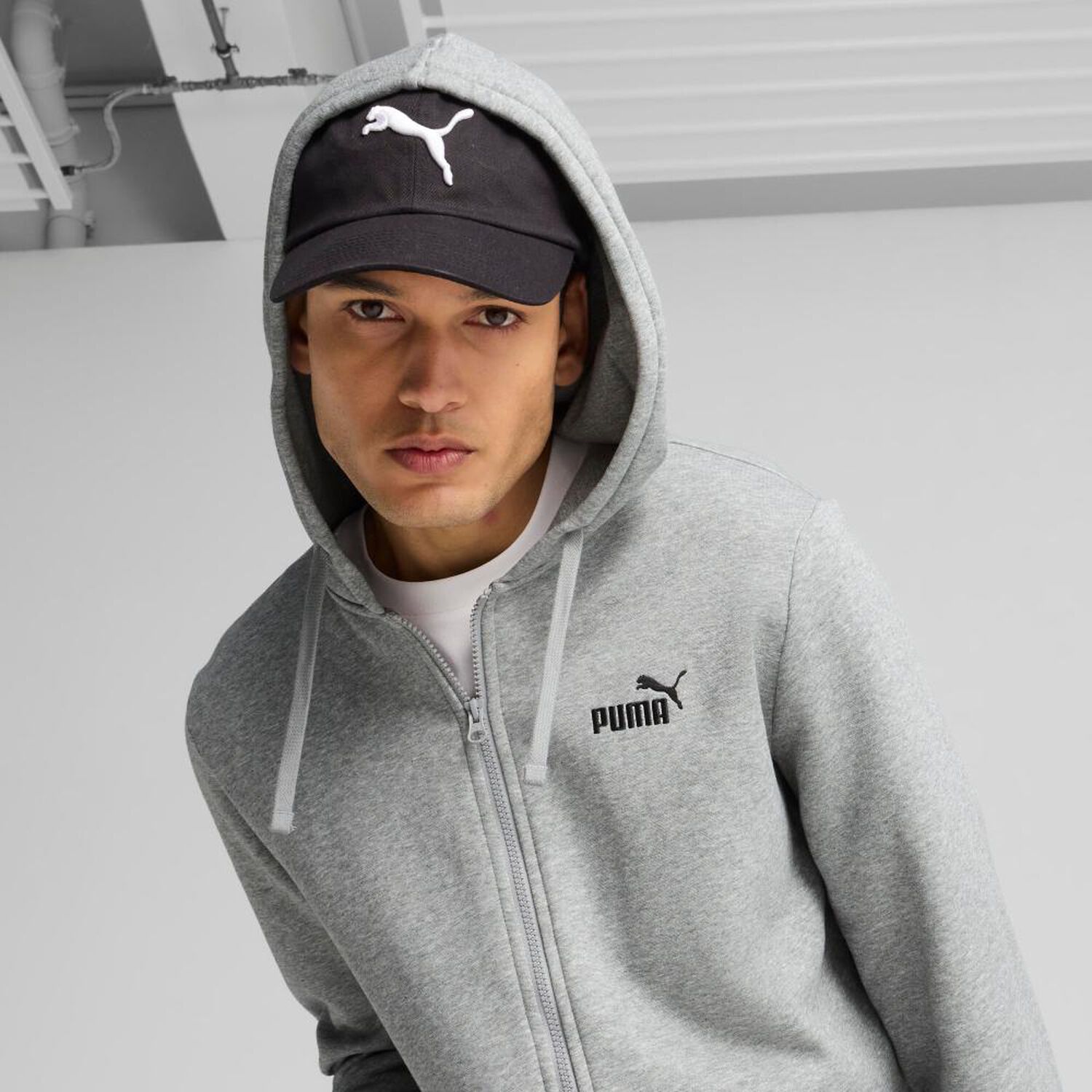 Poler&oacute;n Deportivo Hombre Puma image number 6.0