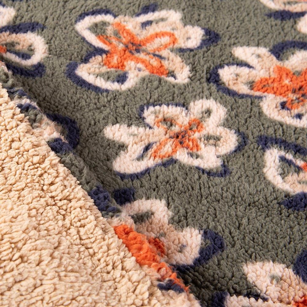 Plumon Sherpa/sherpa Estampado King Flowers image number 1.0