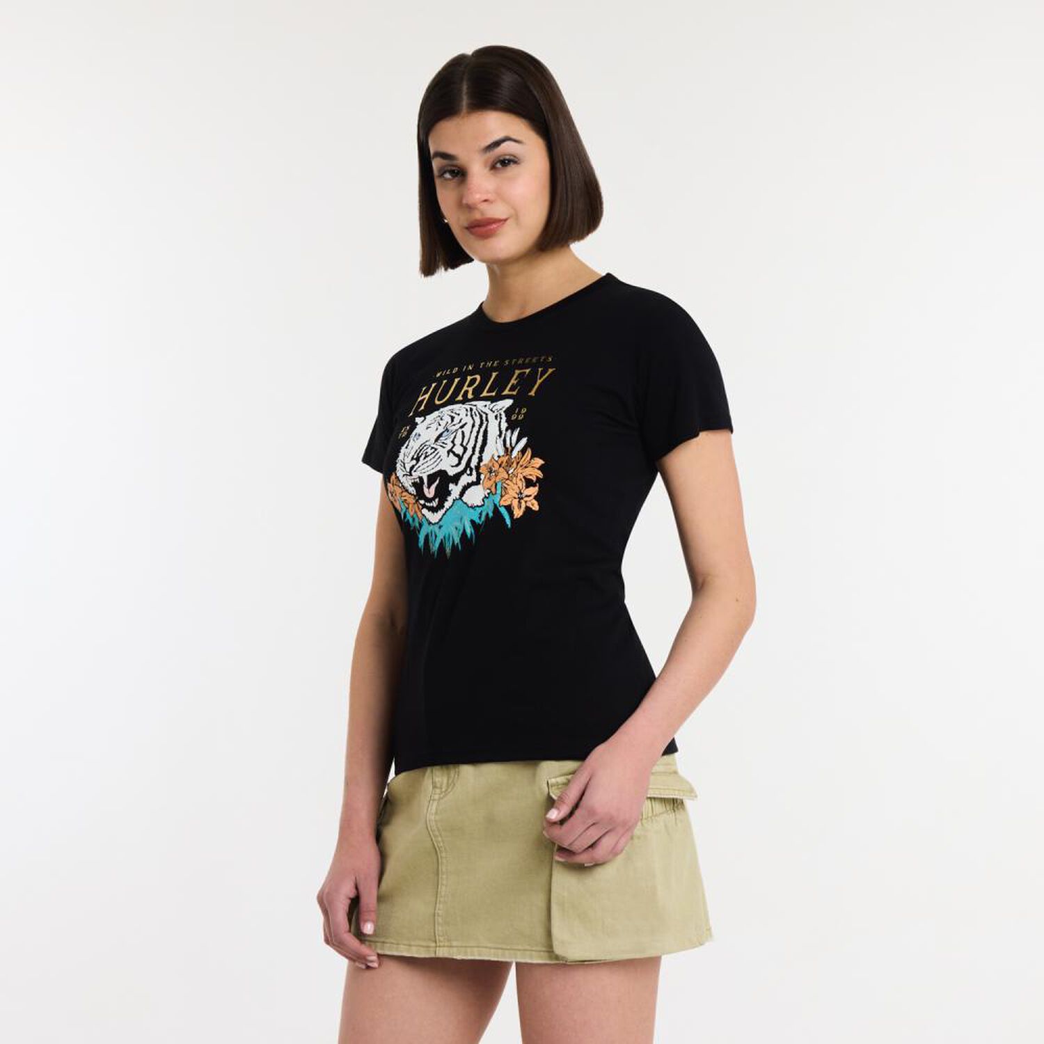 Polera Print Folia Tigre Manga Corta Cuello Redondo Mujer Rolly Go image number 2.0