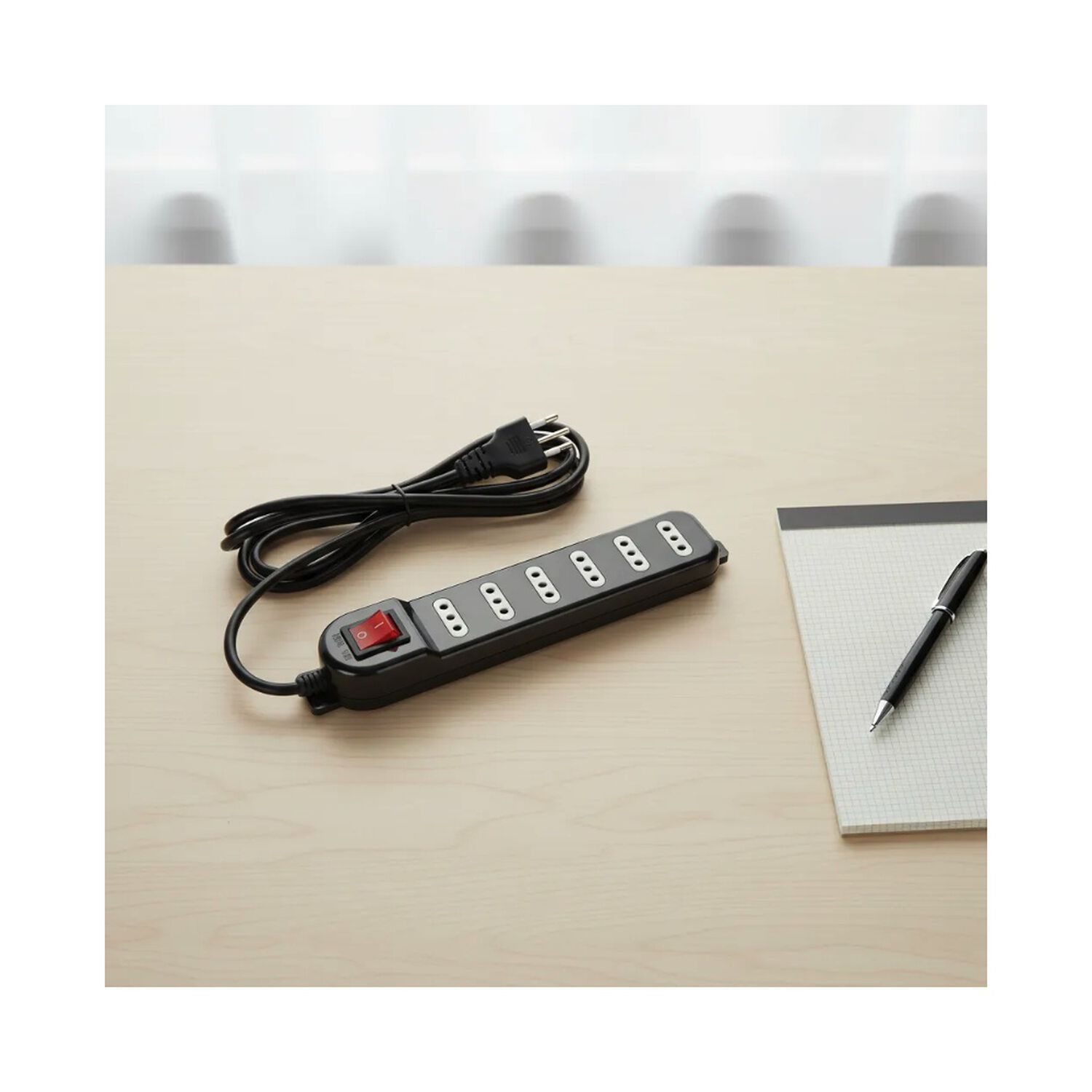 Alargador Macrotel 6 Tomas 3m Con Switch Negro image number 6.0