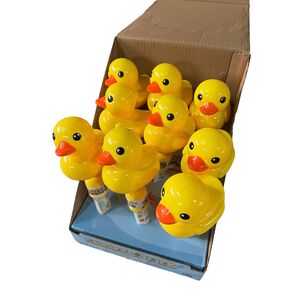 Pack 9 Juguetes + Dulce Sorpresa Cumplea&ntilde;os Patito Ruidoso