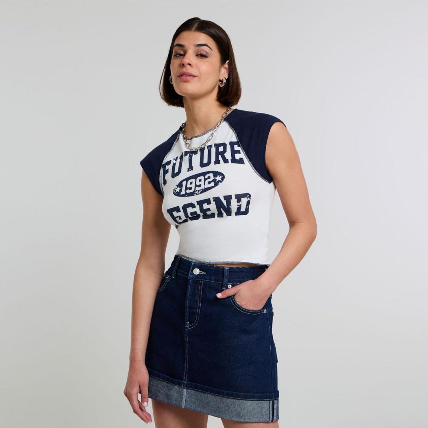 Polera College Manga Corta Cuello Redondo Mujer Rolly Go image number 2.0