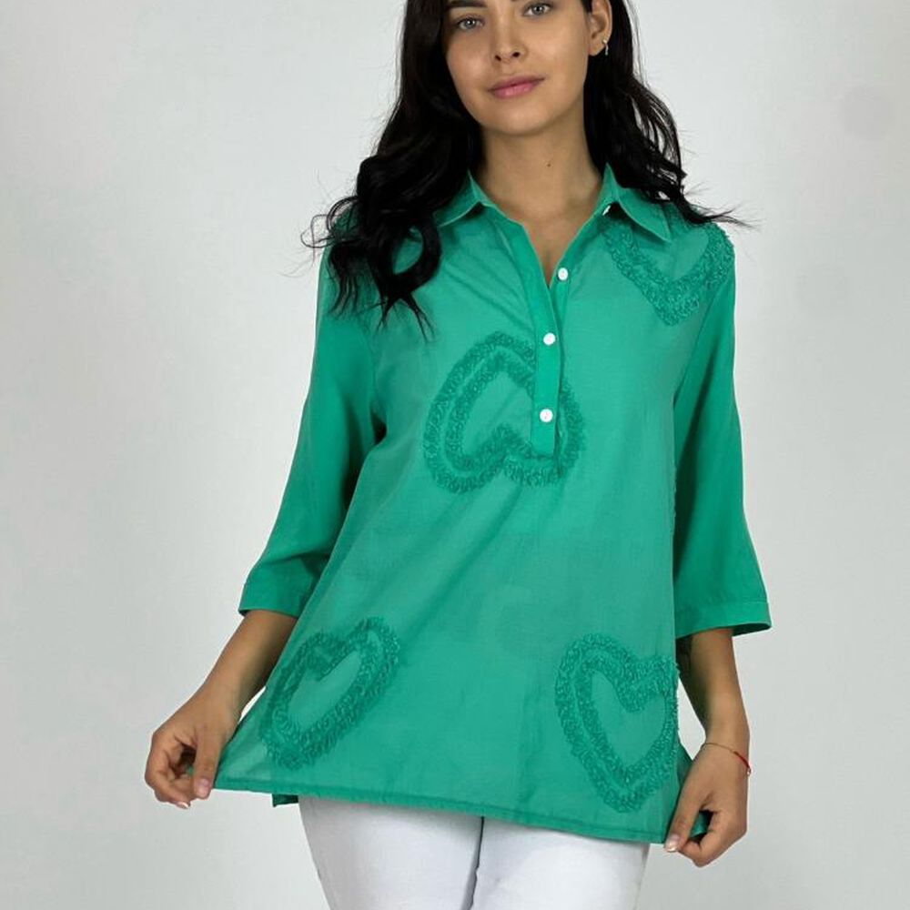 Blusa Viscosa Con Corazones image number 3.0