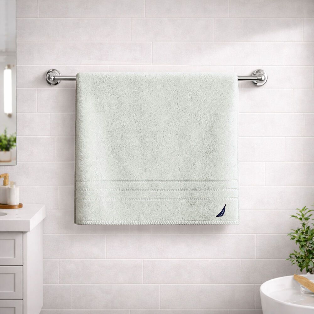 Set 4 Toallas Nautica Signature Cara+mano+cuerpo+piso 100% Algod&oacute;n Gris Claro image number 4.0