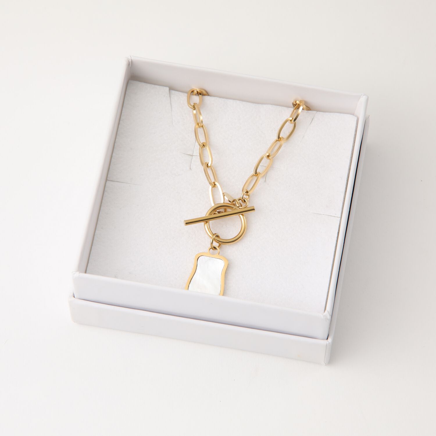 Collar 19v69 Italia Dorado Stne001 image number 1.0