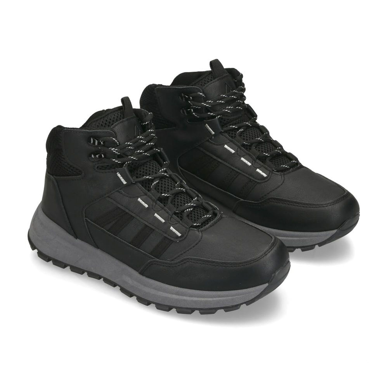 Zapatilla Outdoor Hombre Wetland Black image number 1.0