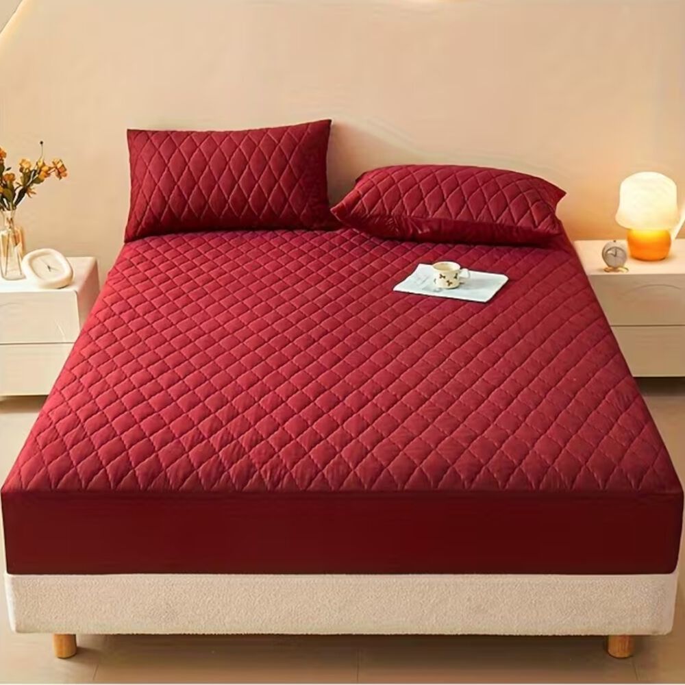 Cubrecolch&oacute;n Impermeable King + 02 Fundas De Almohada Burdeo image number 1.0