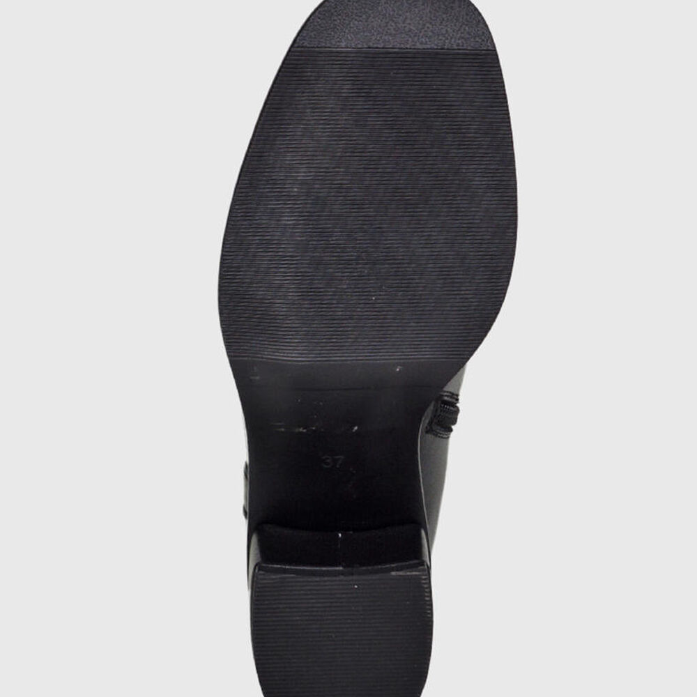Bota Cuero Rosinela Negro image number 5.0