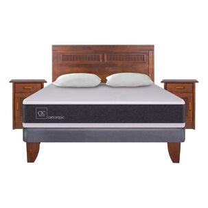 Cama Europea Cic New Ortopedic / 2 Plazas / Base Normal + Set De Maderas + Almohadas