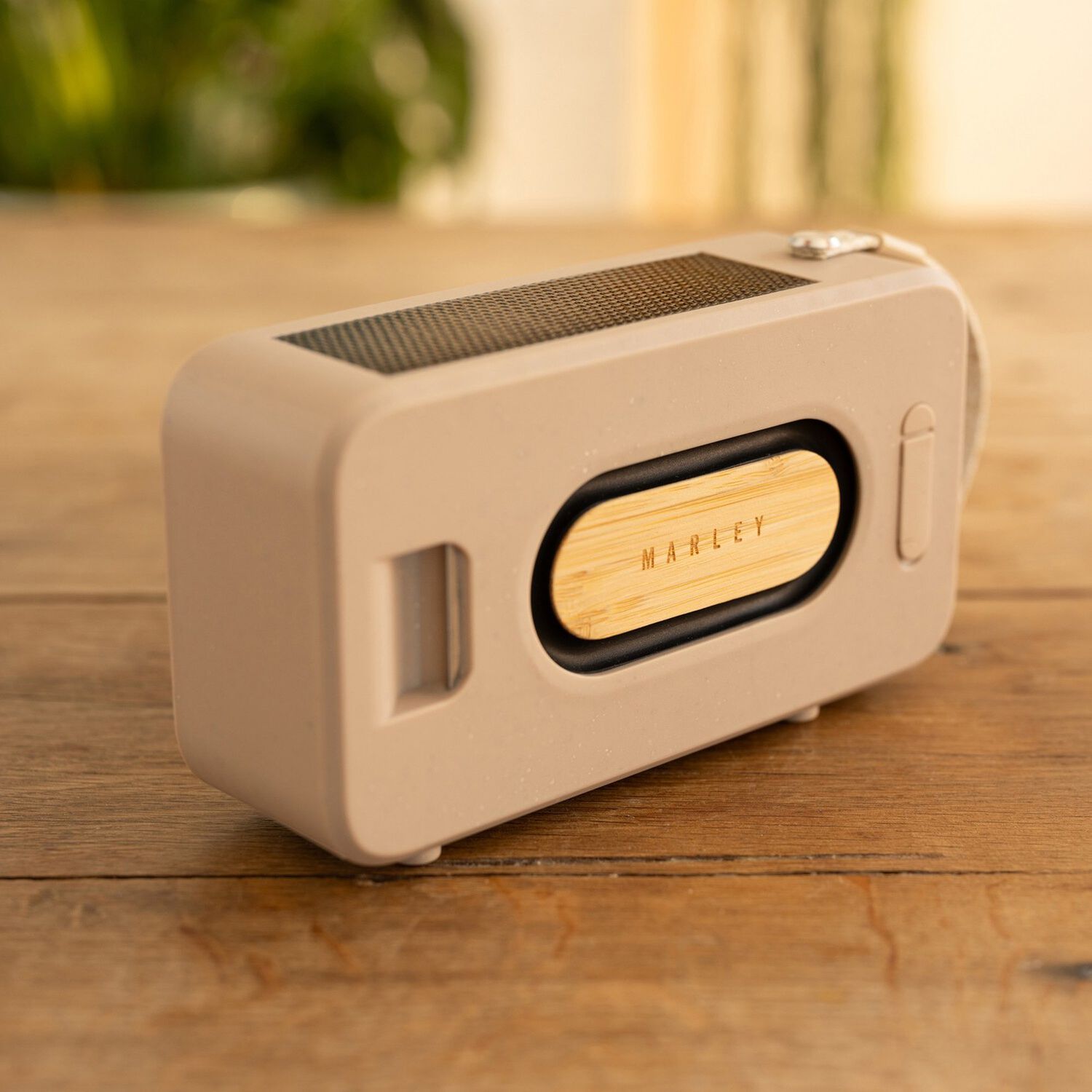 Parlante Bluetooth 5.3 Waterproof Rise Up Solar Cream Marley image number 6.0