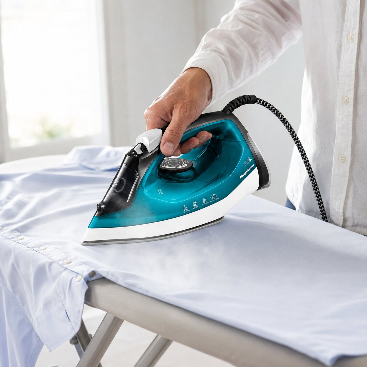Plancha De Ropa Con Vaporizador Continuo Ceramic Pro Mgf6234 image number 8.0