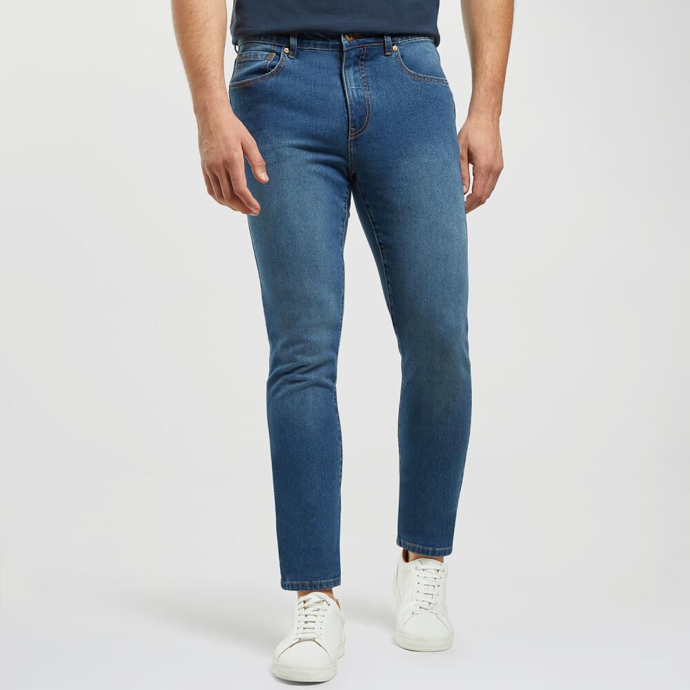 Jeans Regular Tiro Medio Slim Hombre Peroe image number 0.0